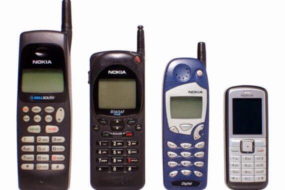 Nokia compie 150 anni: una storia gloriosa finita malissimo