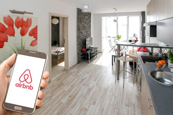 Usi Airbnb? Occhio alla privacy: in un appartamento su 10 trovate videocamere spia