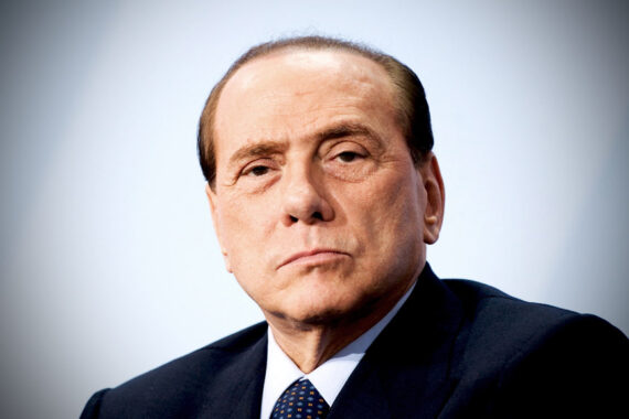 Berlusconi non lascia ma raddoppia: ecco Altra Italia, ennesimo progetto di un dittatore senza eredi