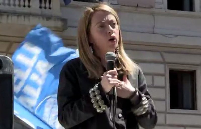 Giorgia Meloni, leader donna di un partito maschilista in un Paese maschilista