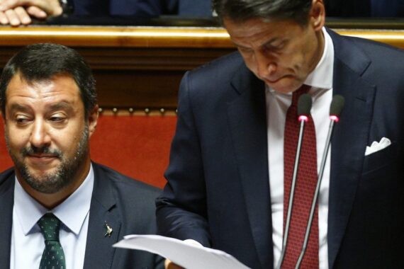 Dai decreti sicurezza a Quota 100: Conte cancella Salvini sulla nostra pelle
