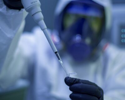 Nuovo vaccino Pfizer: inquietante ammissione di BionTech su effetti collaterali