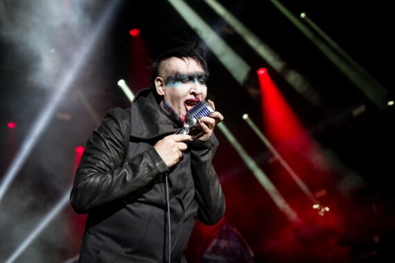 Anche Marilyn Manson vittima del Metoo: le pesanti accuse rivolte al Reverendo del rock