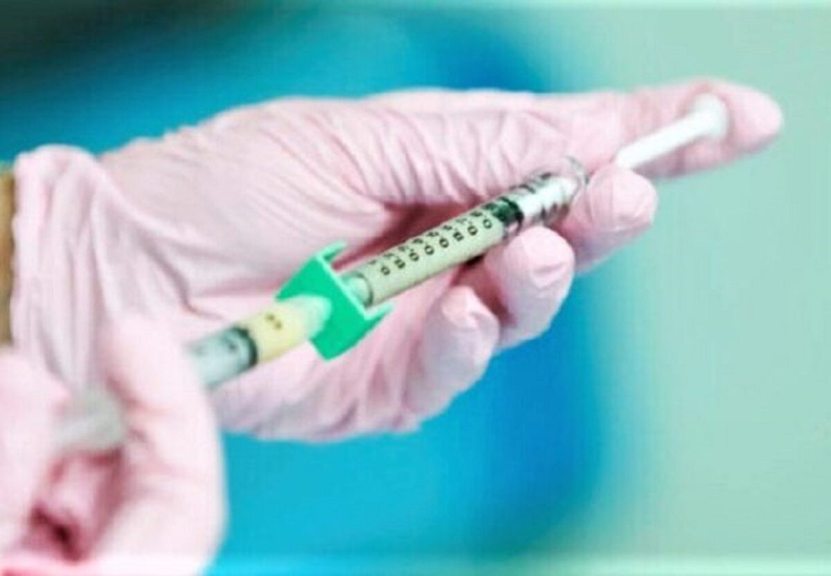 Vaccini, risarcita famiglia insegnante morta con AstraZeneca