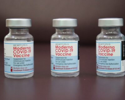 Covid-19, Svezia e Danimarca sospendono vaccino Moderna per giovani