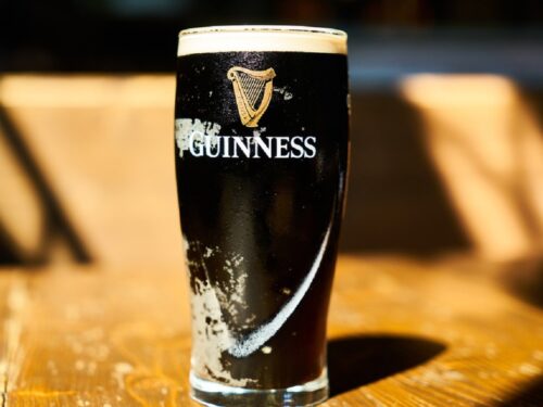 La maledizione della Guinness: sta morendo tragicamente tutta la dinastia
