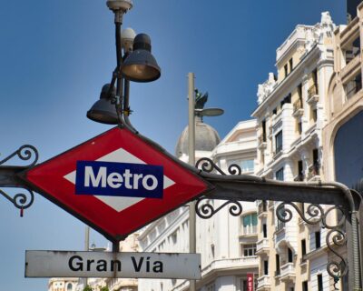Spagna: tassate le banche per trasporti gratis e borse di studio ai giovani