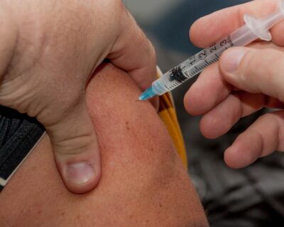 Vaccino Covid: anche Canada apre a risarcimento danni