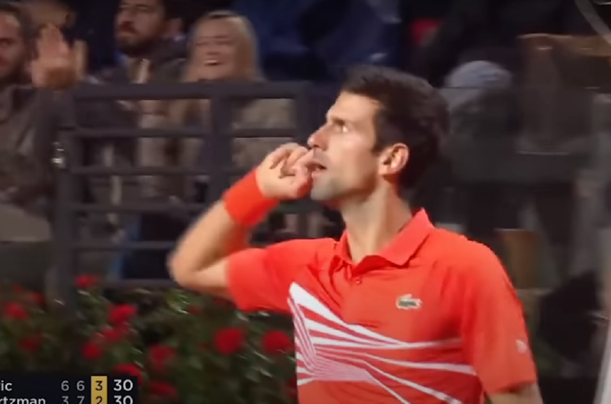 Djokovic si schiera con Serbia: un campione che non ha paura di esporsi