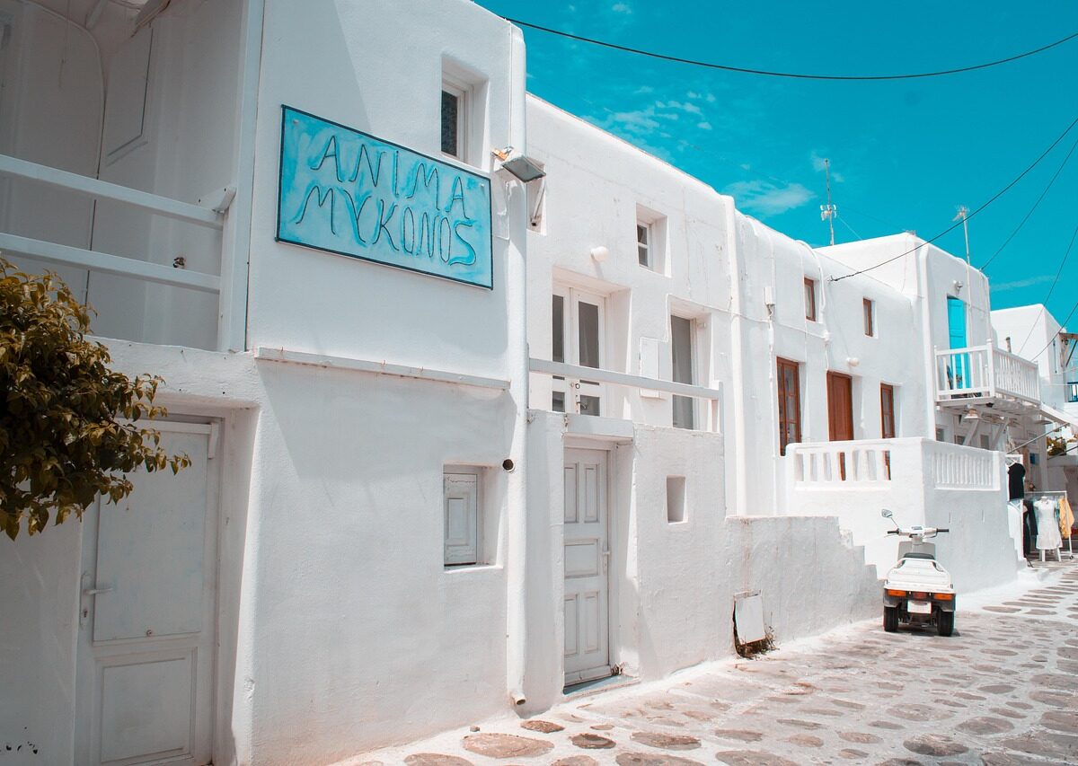 Mykonos, un paradiso distrutto dal racket del turismo