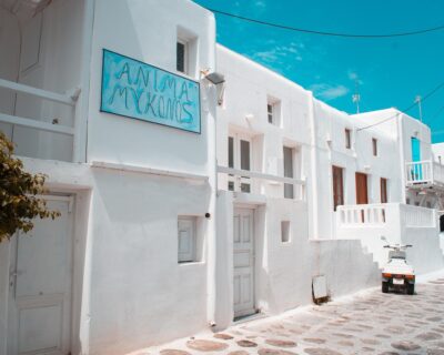 Mykonos, un paradiso distrutto dal racket del turismo