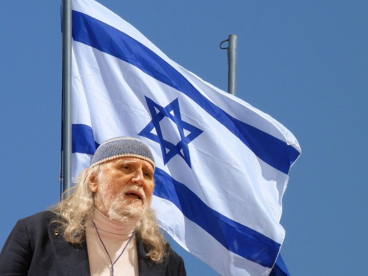 La destra discrimina Moni Ovadia, ebreo che critica Israele