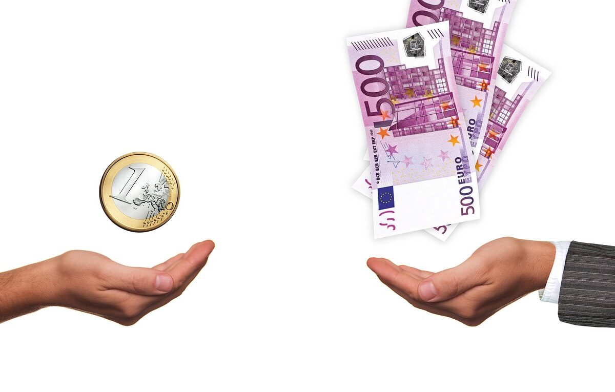 C’è crisi, ma non per i sindaci: guadagneranno 2mila euro in più