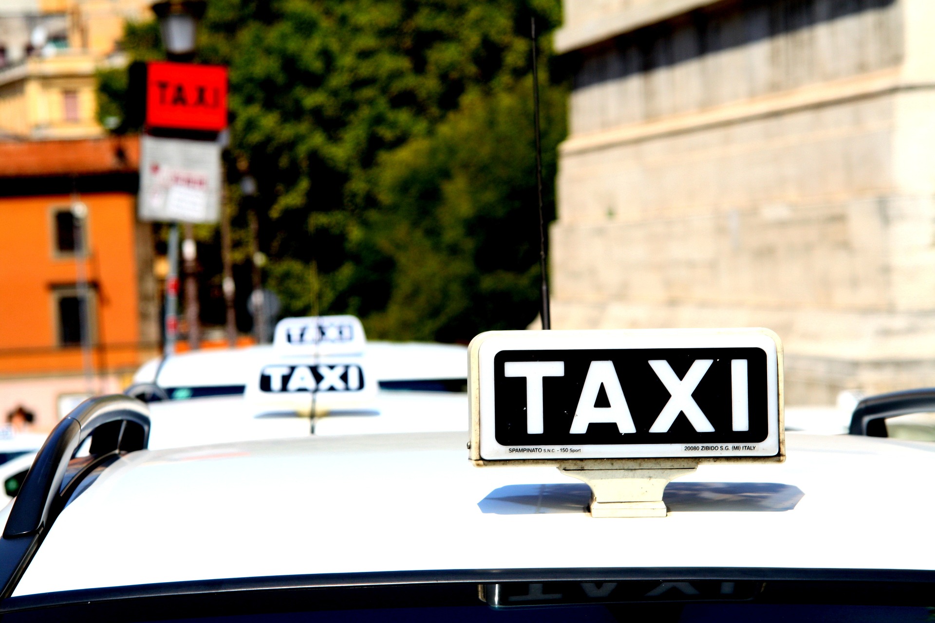La Russia rischia di restare senza Taxi: i motivi principali La Russia rischia di restare senza Taxi: i motivi principali