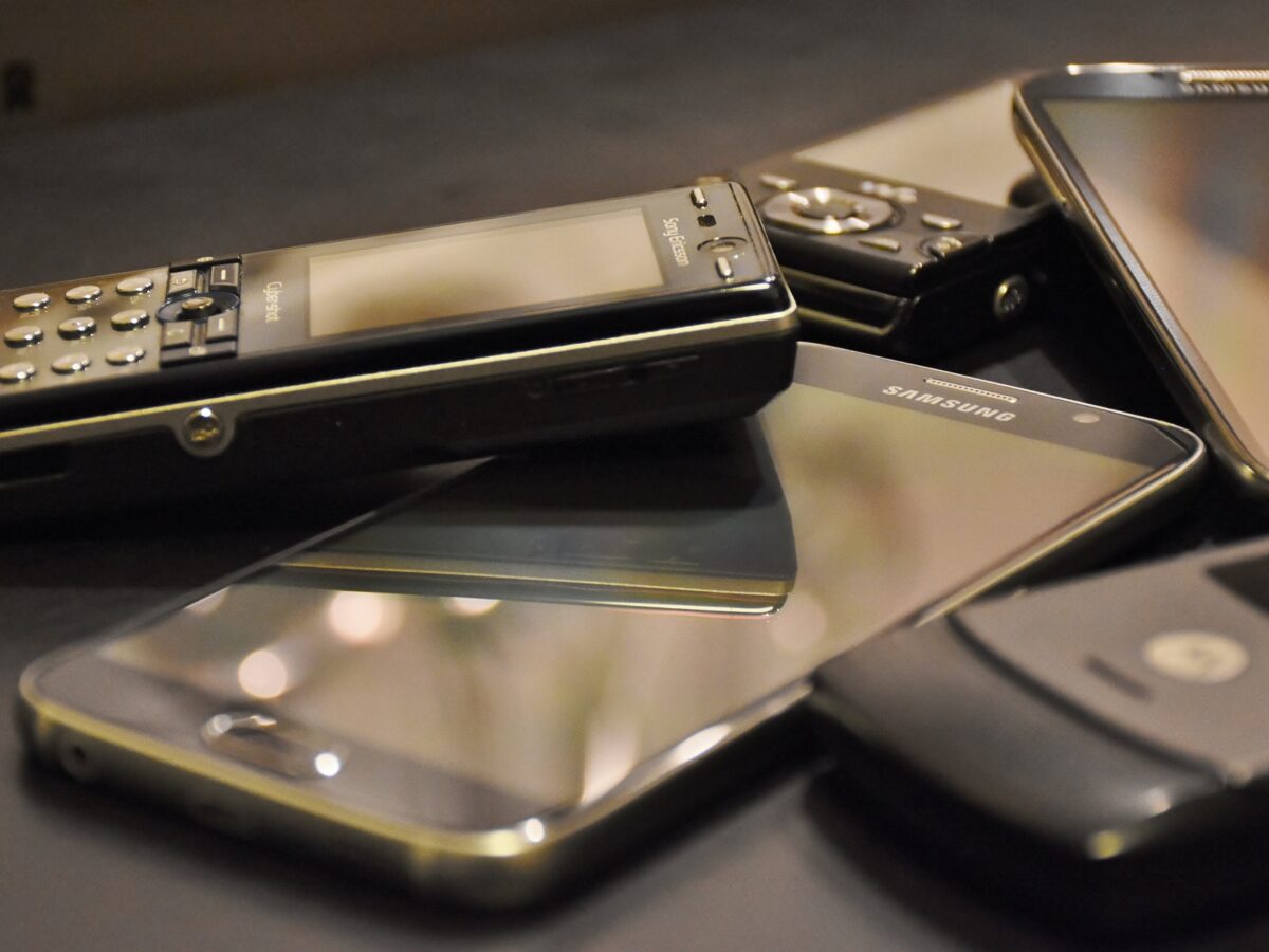 Cellulari vecchi che valgono di più: ecco i 10 più quotati