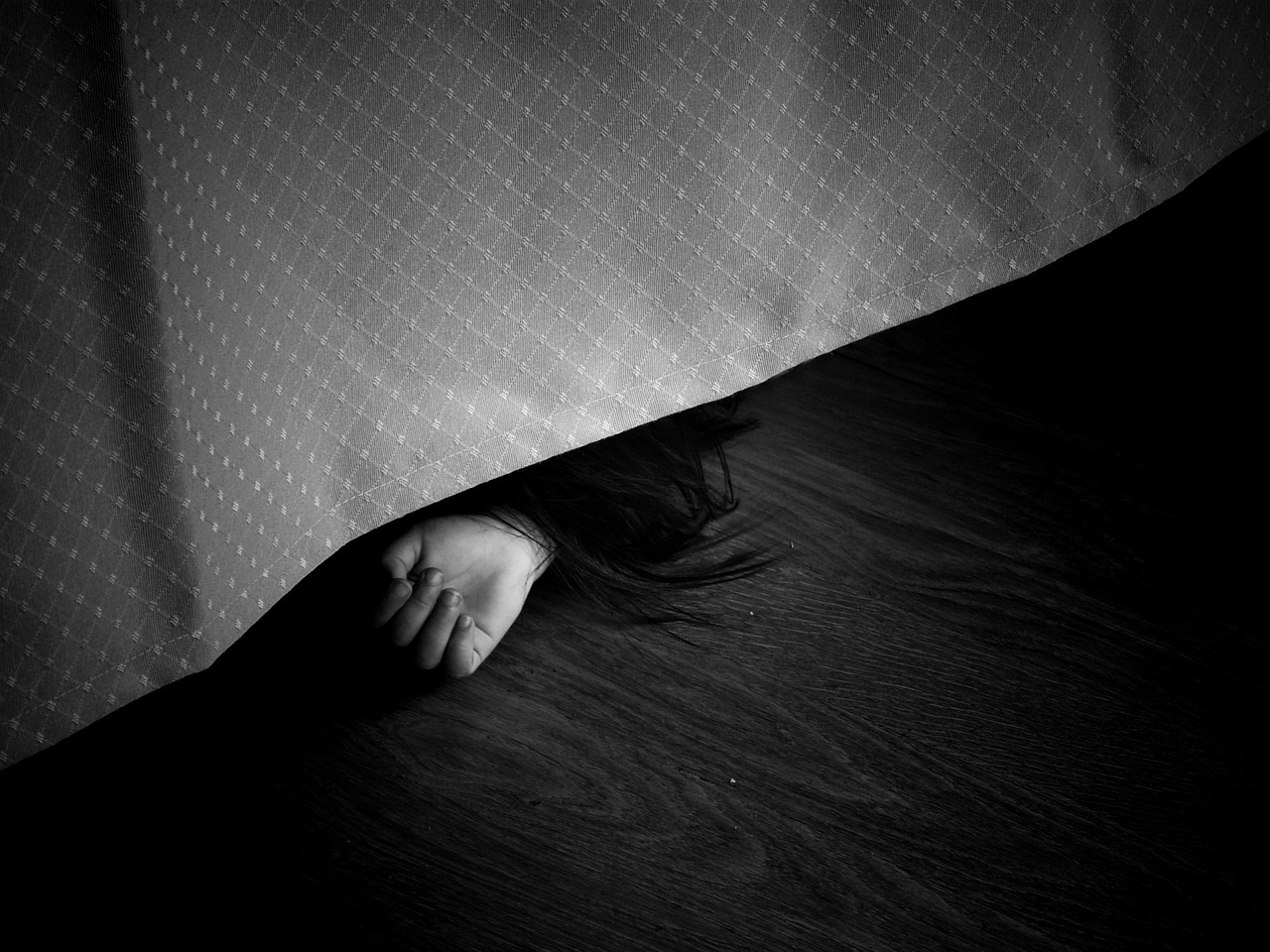 Garlasco come Twin Peaks: i tanti suicidi sospetti dopo la morte di Chiara Poggi Garlasco come Twin Peaks: i tanti suicidi sospetti dopo la morte di Chiara Poggi