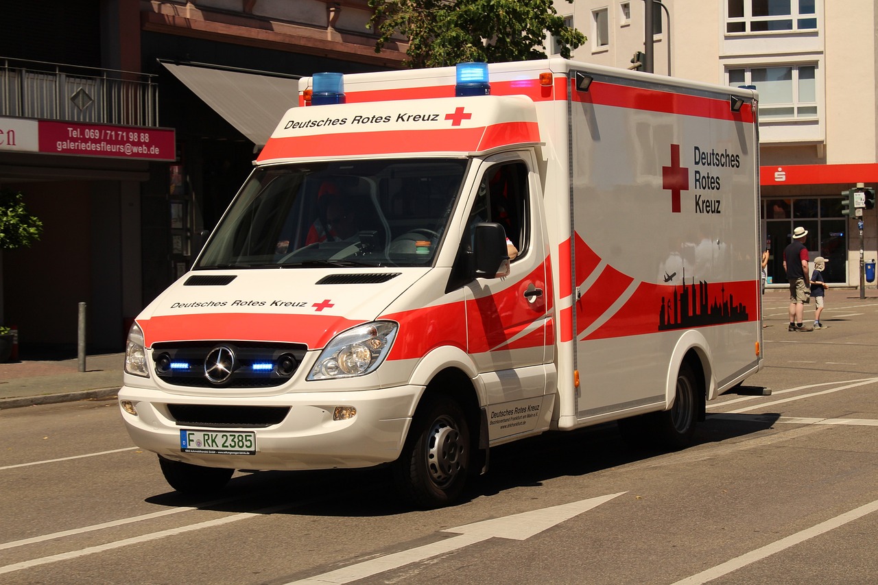 Autista di ambulanza: come si diventa, requisiti, quanto guadagna